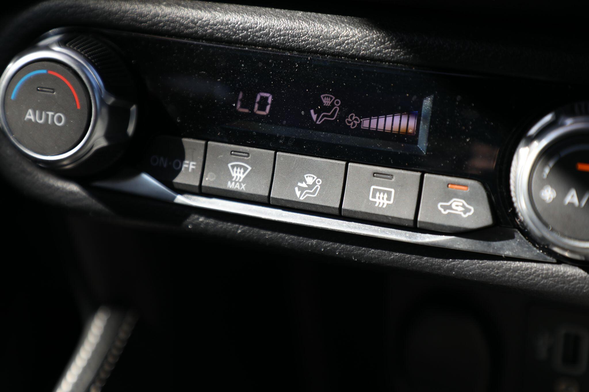 Large vehicle image